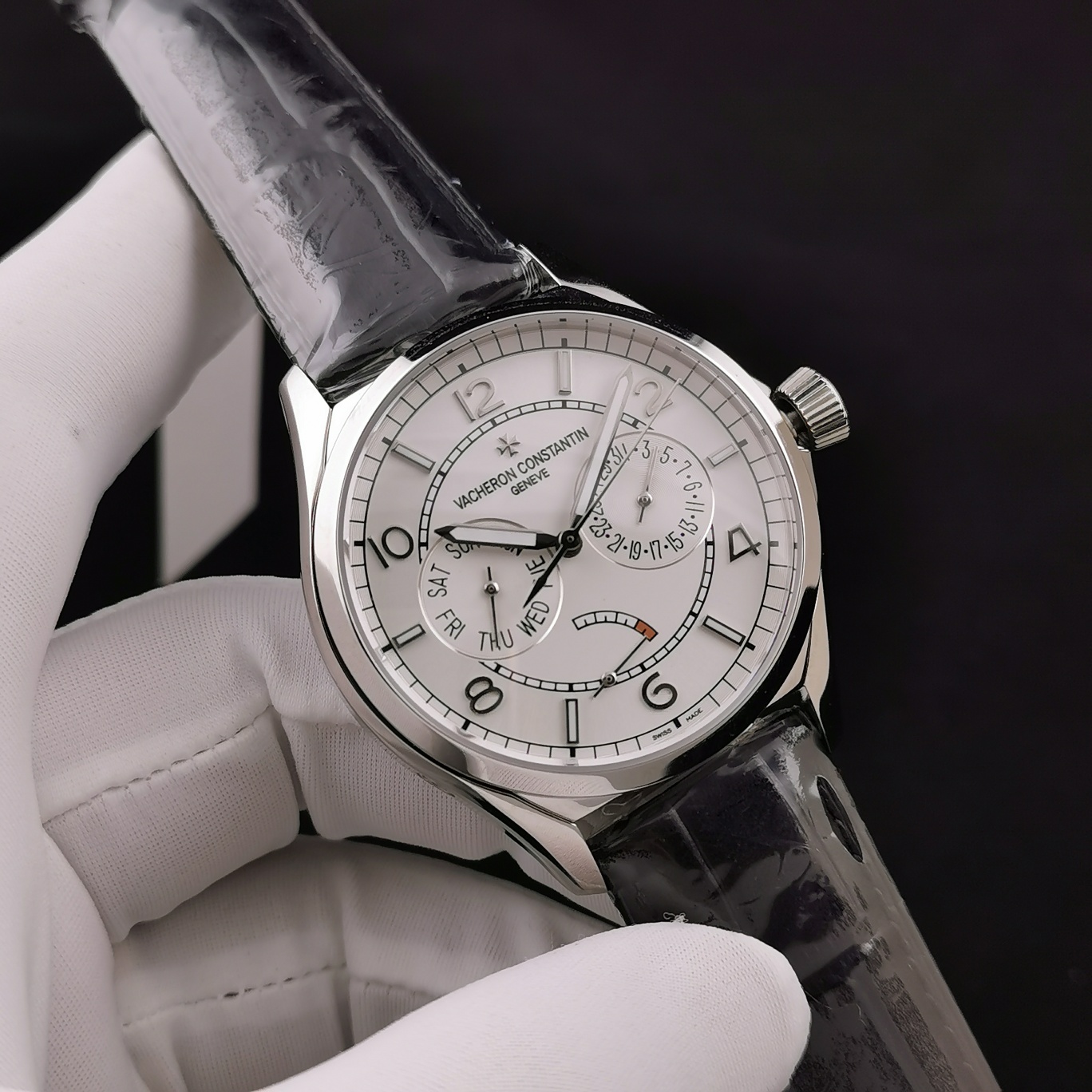 Classic Luminous Watch – IW-0890