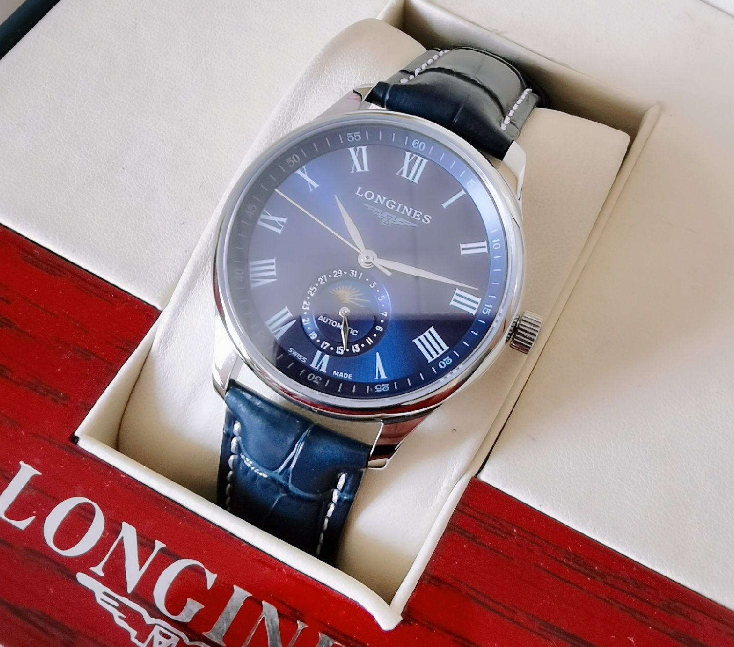 Longines Classic Moonphase 39 mm Watch – IW-0830 - Image 4