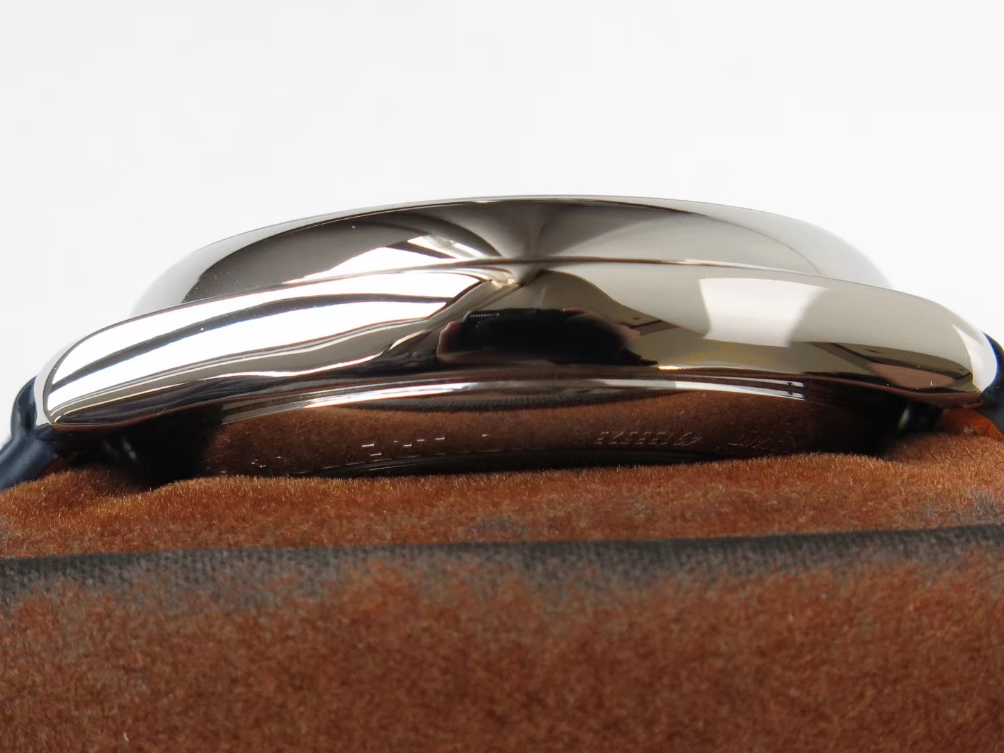 Longines Classic Moonphase Watch – IW-0767 - Image 7