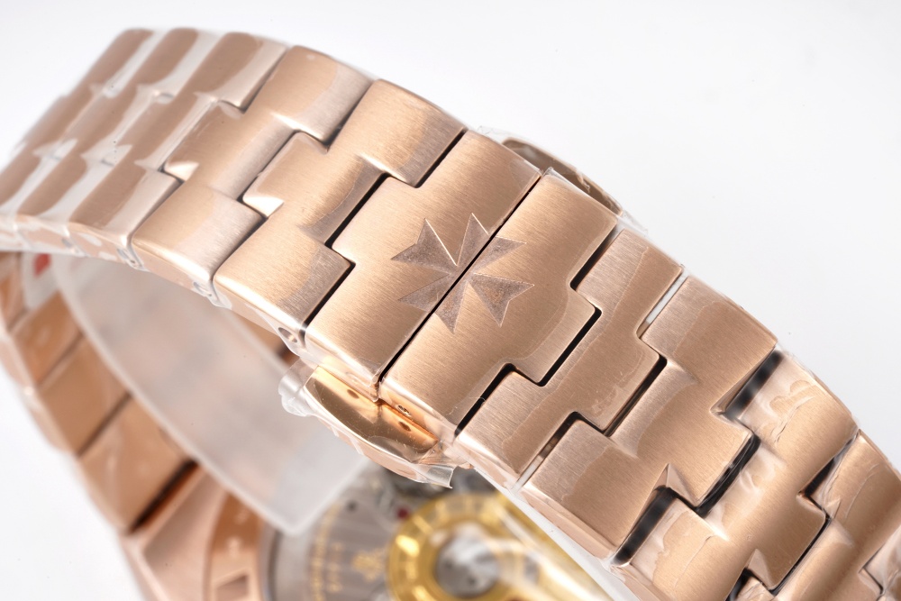 Vacheron Constantin Overseas Luminous Watch – IW-0992 - Image 8