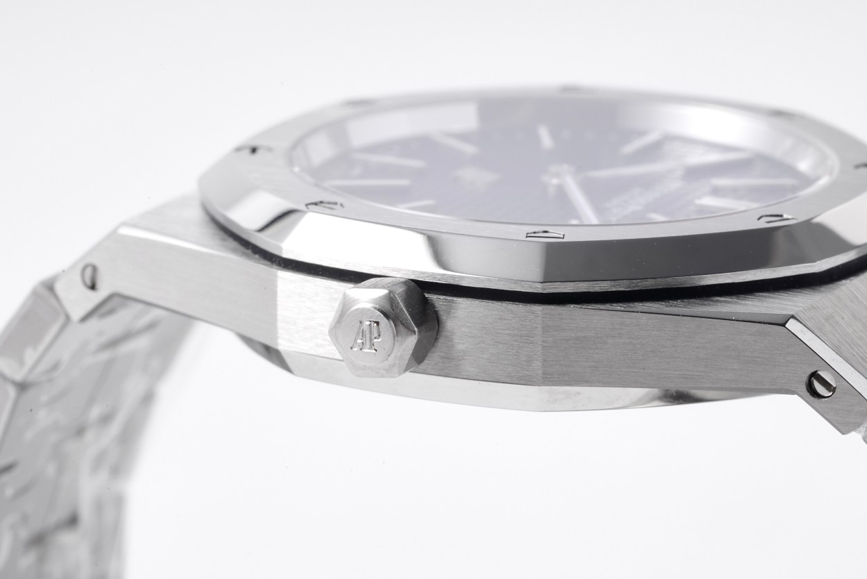 Audemars Piguet Royal Oak Watch – IW-2269 - Image 7