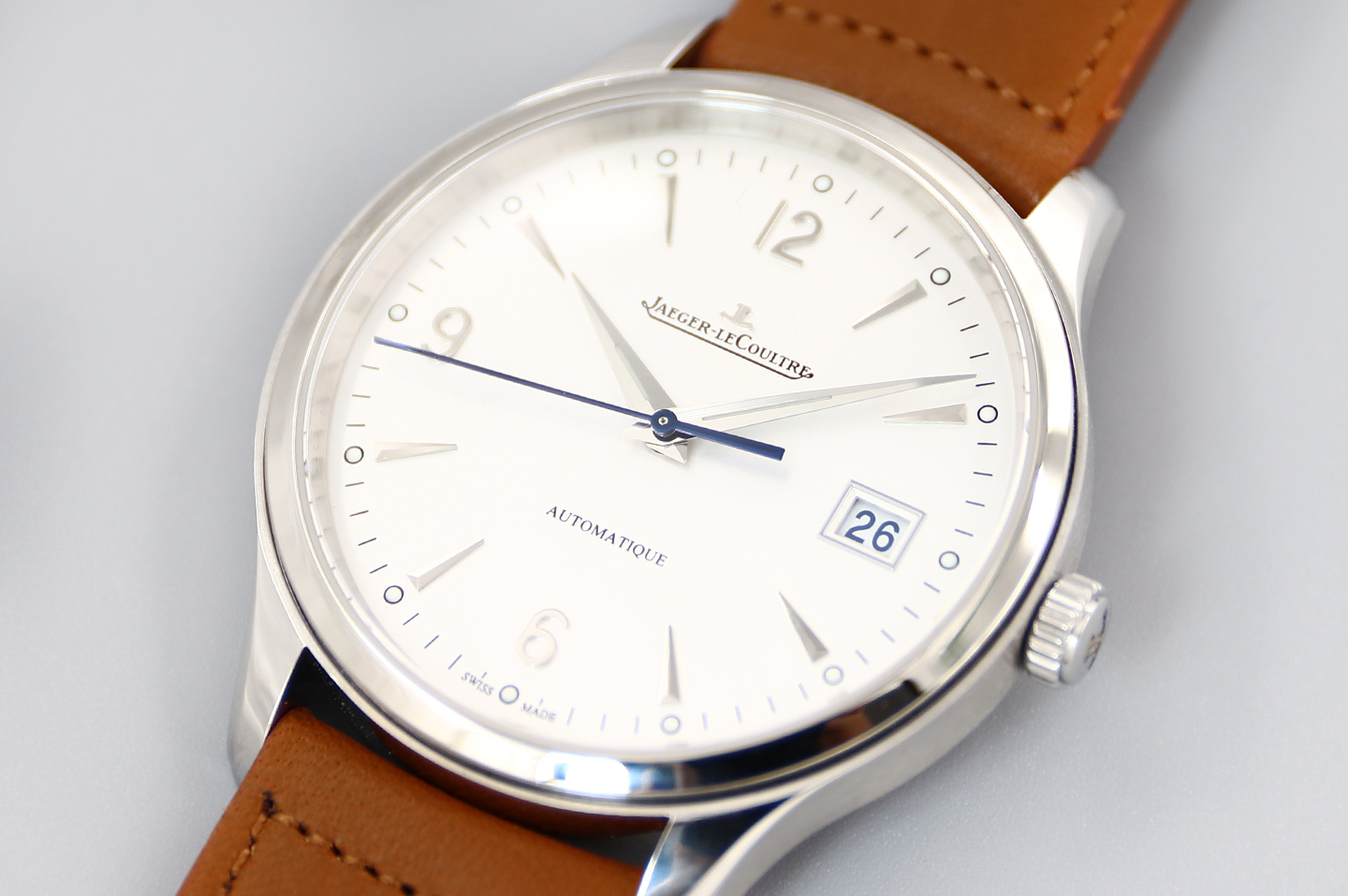 Jaeger-LeCoultre Master Control 40 mm Watch – IW-2182 - Image 3