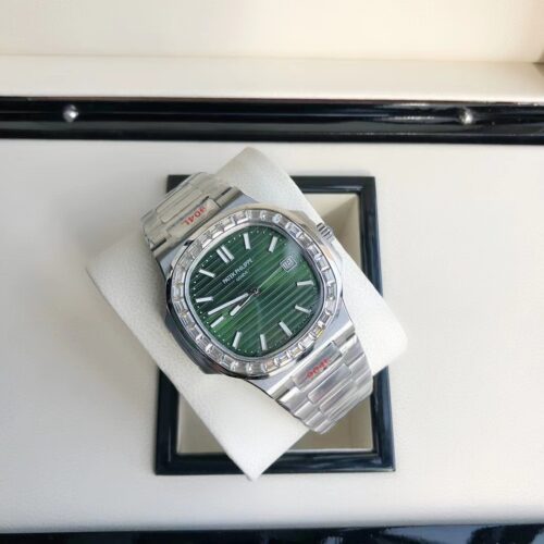 Patek Philippe Nautilus Diamond-Set 40 mm Watch – IW-2723
