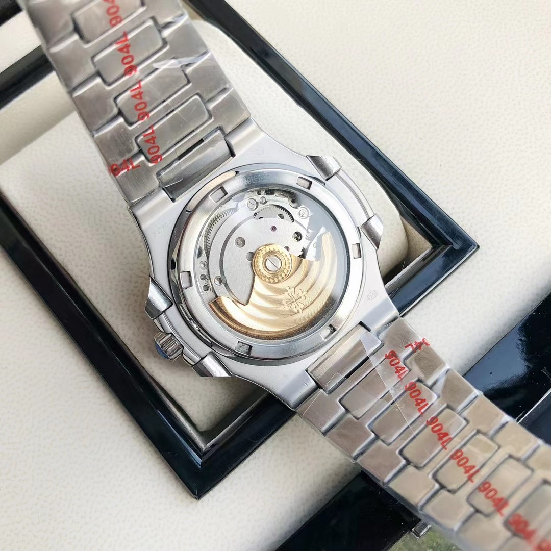 Patek Philippe Nautilus Diamond-Set 40 mm Watch – IW-2723 - Image 7