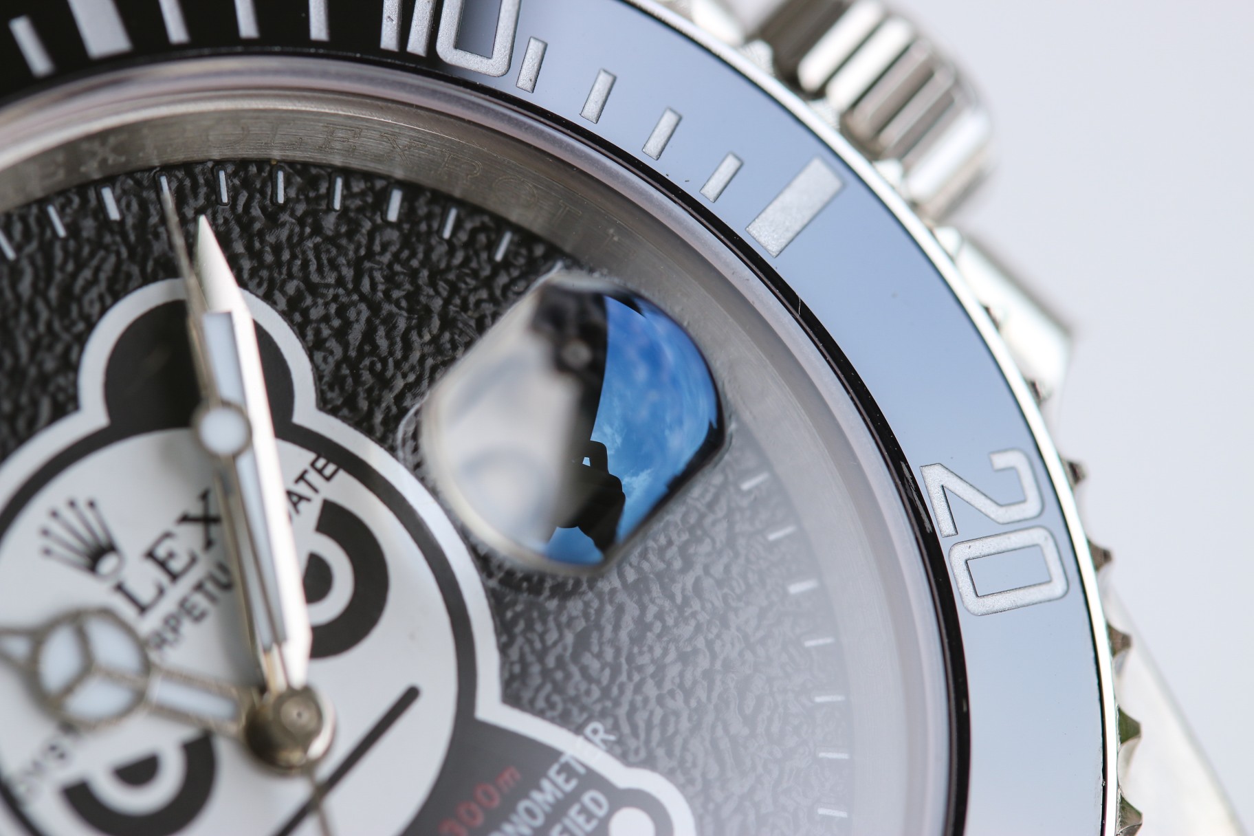 Rolex Submariner Luminous 40 mm Watch – IW-0283 - Image 4