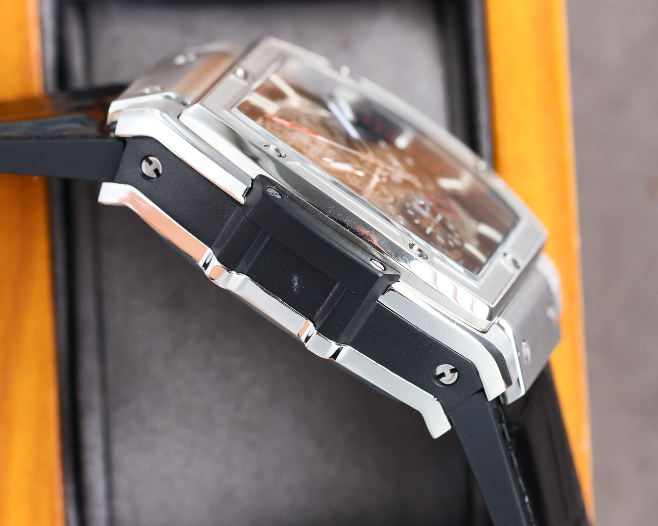 Hublot Classic Chronograph 42 mm Watch – IW-0388 - Image 7