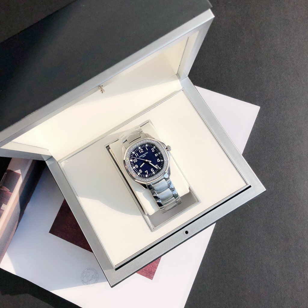Patek Philippe Nautilus Diamond-Set Watch – IW-2719