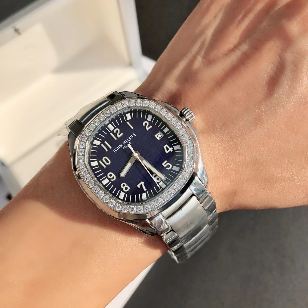 Patek Philippe Nautilus Diamond-Set Watch – IW-2719 - Image 5