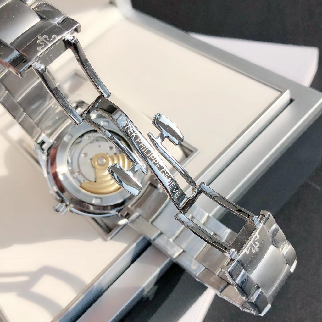 Patek Philippe Nautilus Diamond-Set Watch – IW-2719 - Image 9
