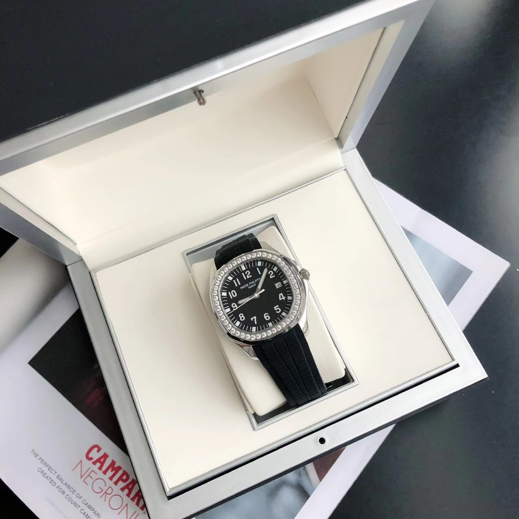 Patek Philippe Nautilus Watch – IW-2714