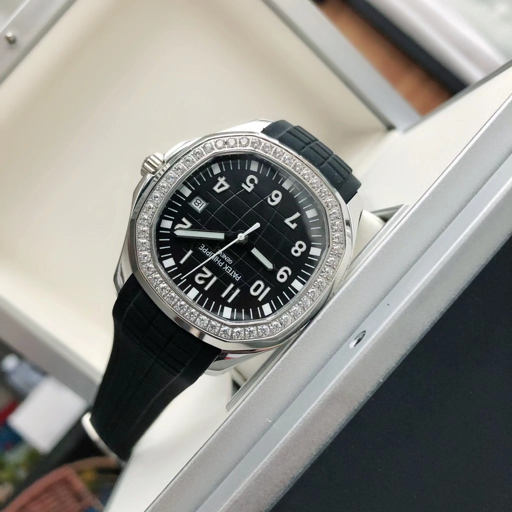 Patek Philippe Nautilus Watch – IW-2714 - Image 6