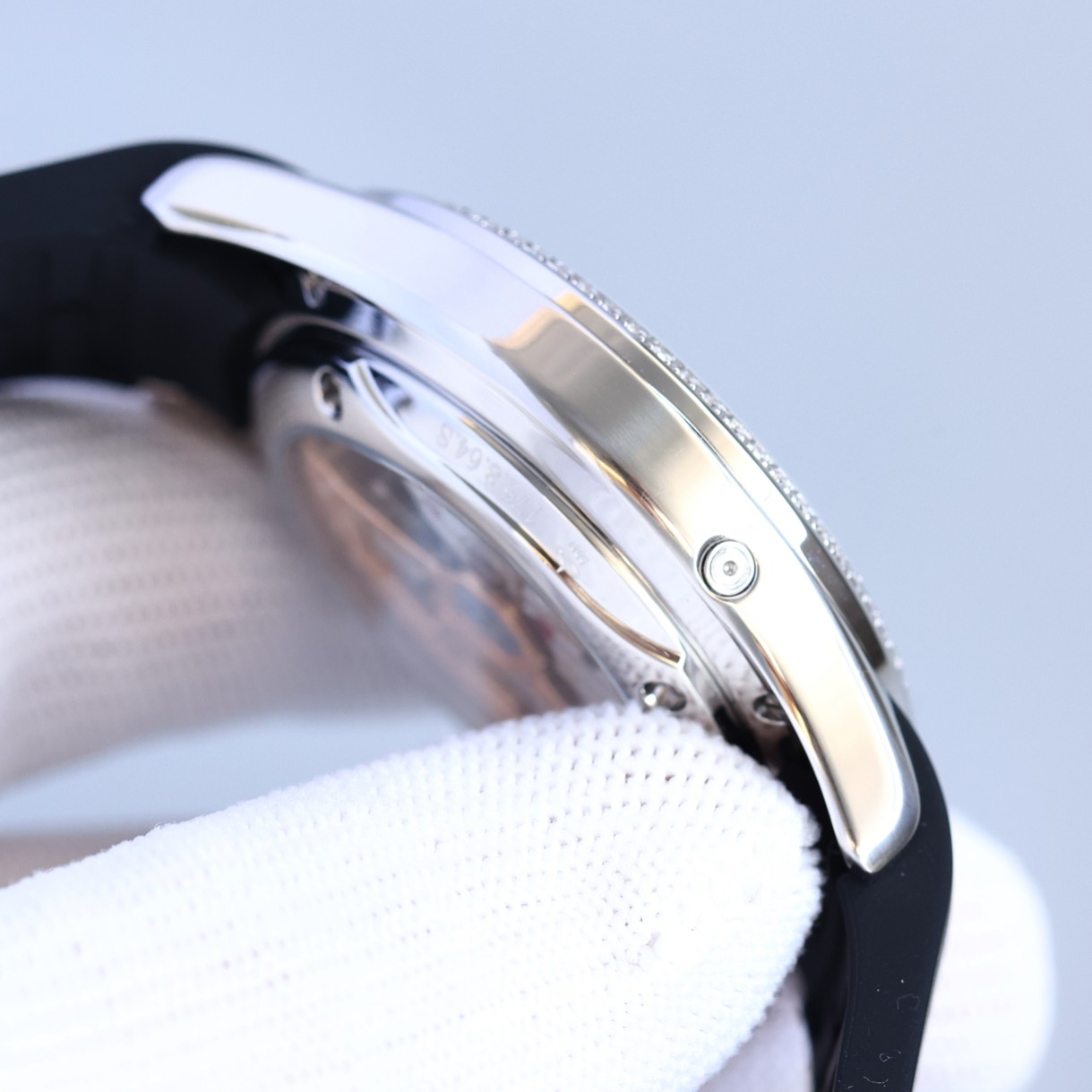 Jaeger-LeCoultre Master Control Moonphase 39 mm Watch – IW-0535 - Image 7