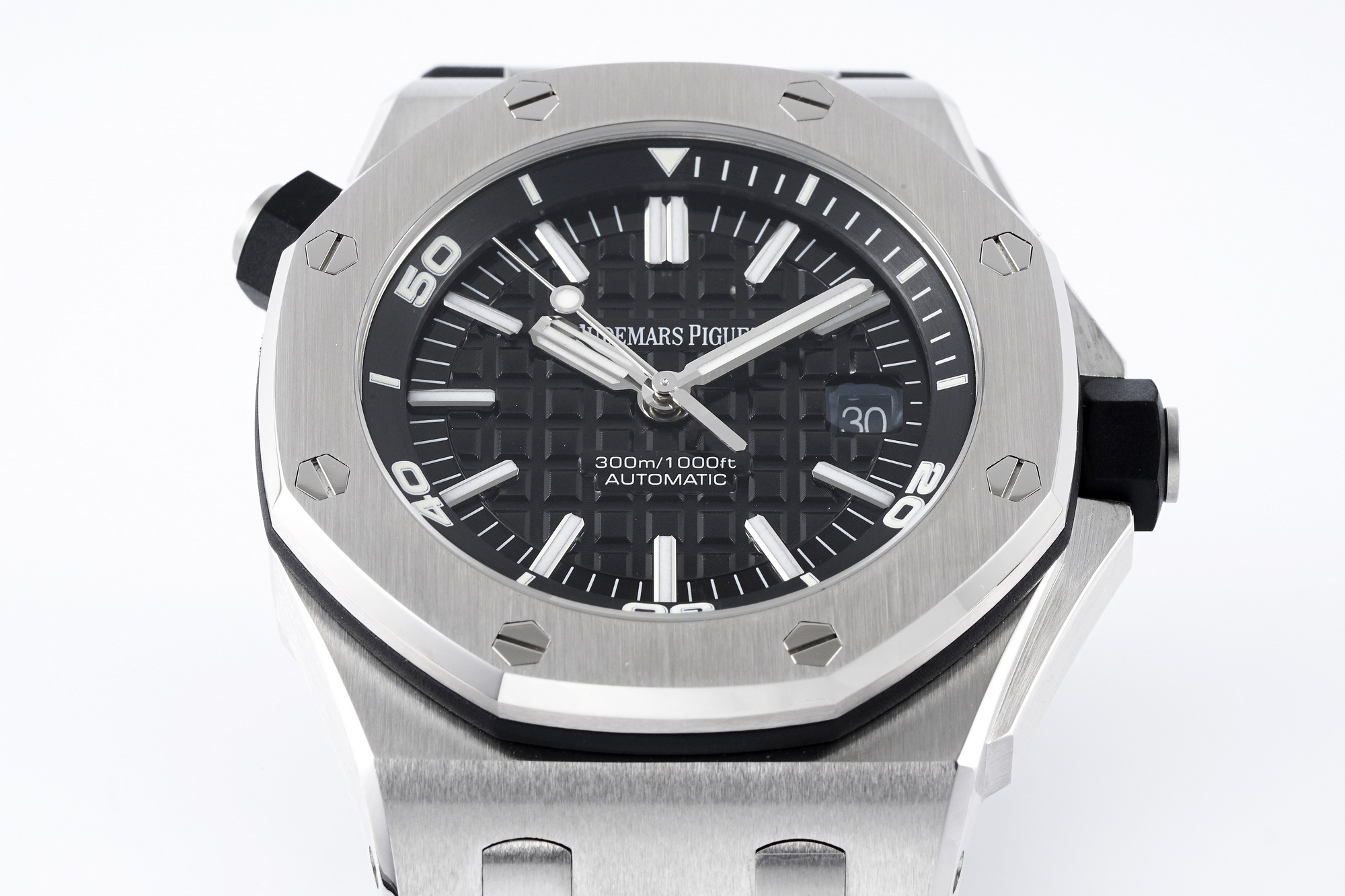 Audemars Piguet Classic Luminous 42 mm Watch – IW-2126 - Image 2