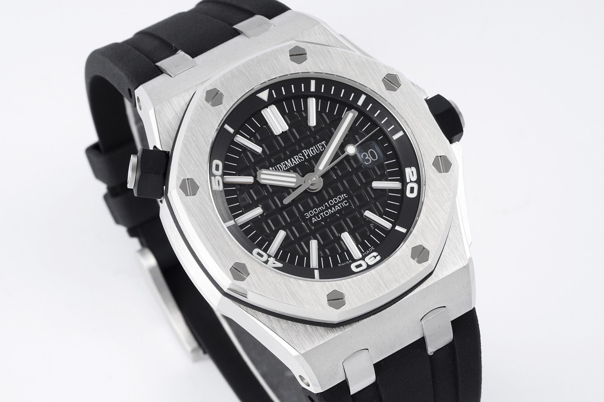 Audemars Piguet Classic Luminous 42 mm Watch – IW-2126 - Image 4