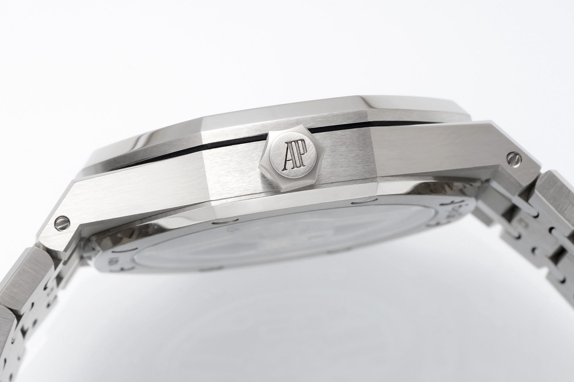 Audemars Piguet Royal Oak Watch – IW-2136 - Image 7