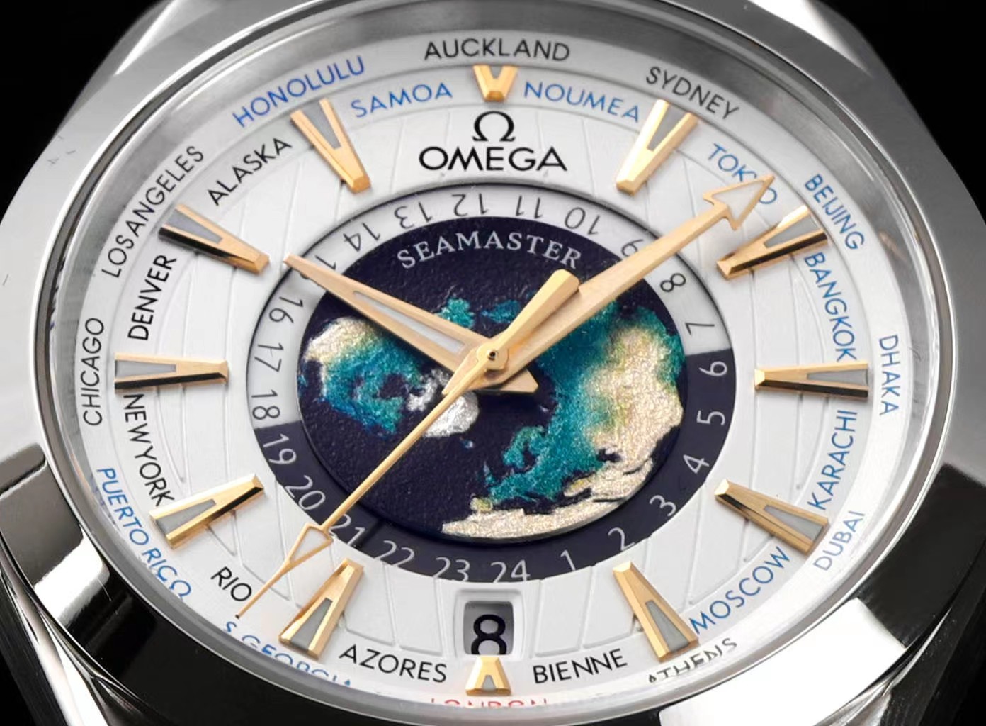 Omega Speedmaster Luminous Watch – IW-1424 - Image 4