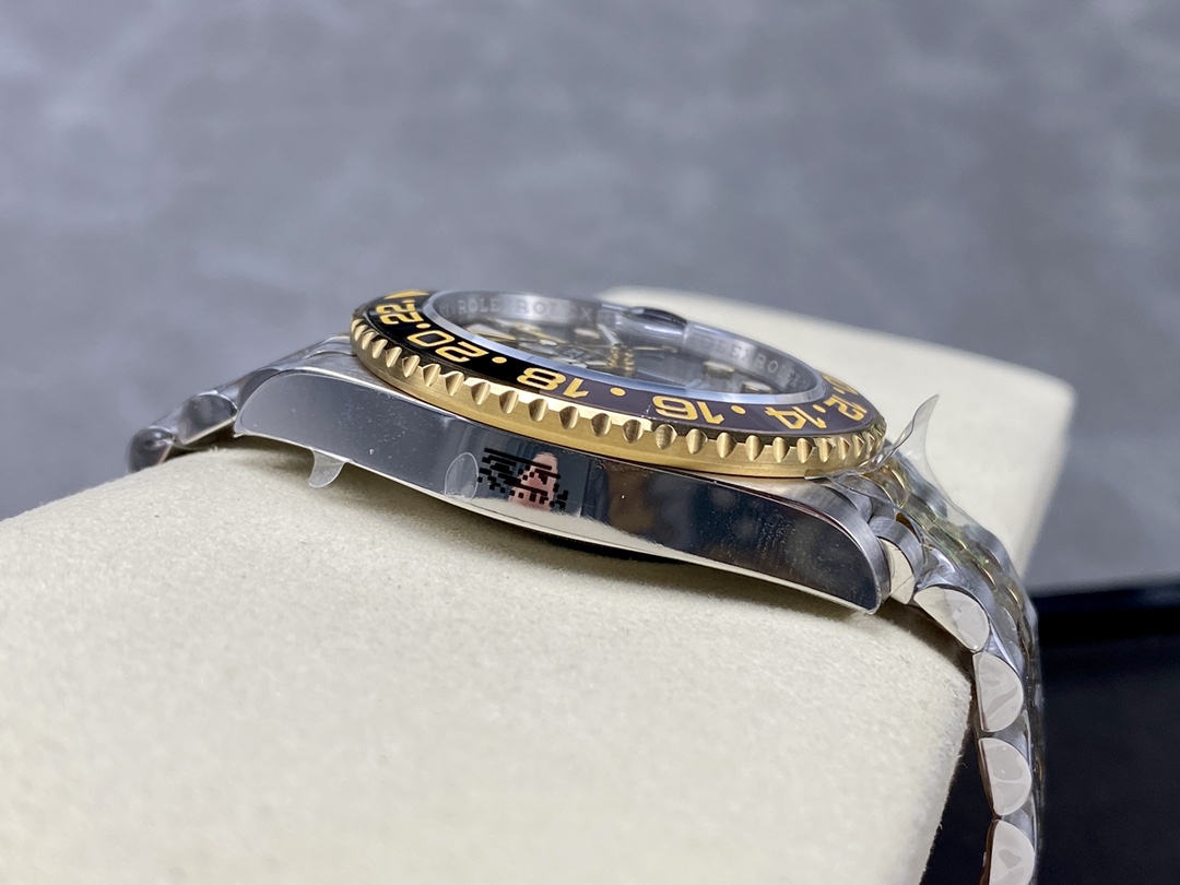 GMT-Master II 40 mm Watch – IW-2760 - Image 6
