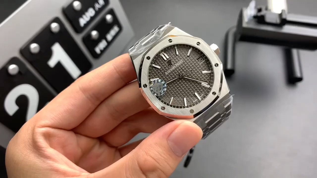 Classic Watch – IW-2027