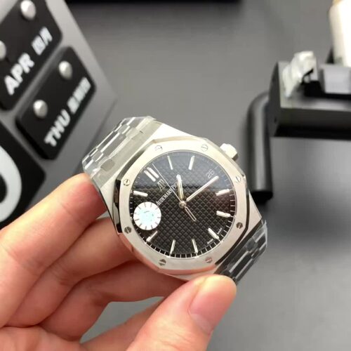 Classic Watch – IW-2105