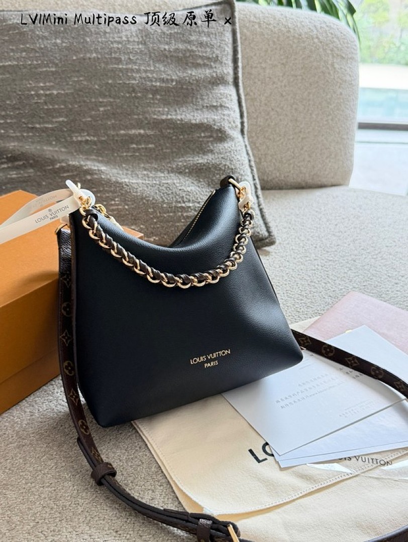 Louis Vuitton Multipass-Style Chain Shoulder Bag — Black - Image 9