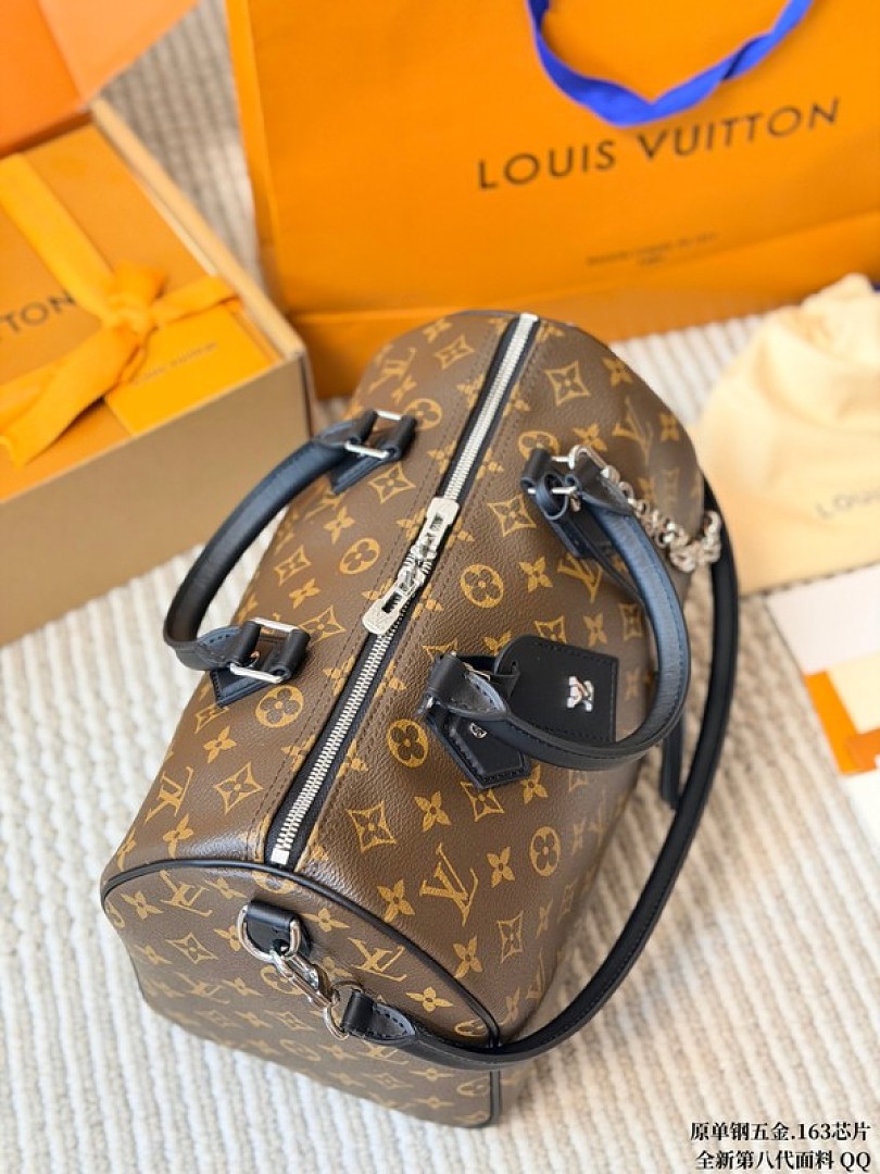 Louis Vuitton Speedy-Style Monogram Bag with Black Trim — Brown & Black - Image 6
