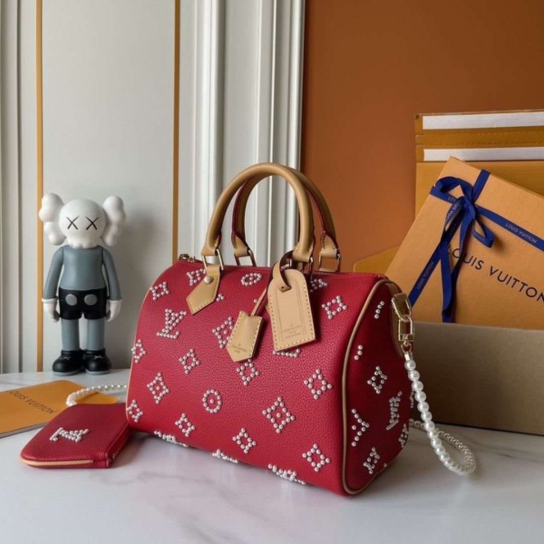 Louis Vuitton Speedy-Style Beaded Bag 25 — Red - Image 3