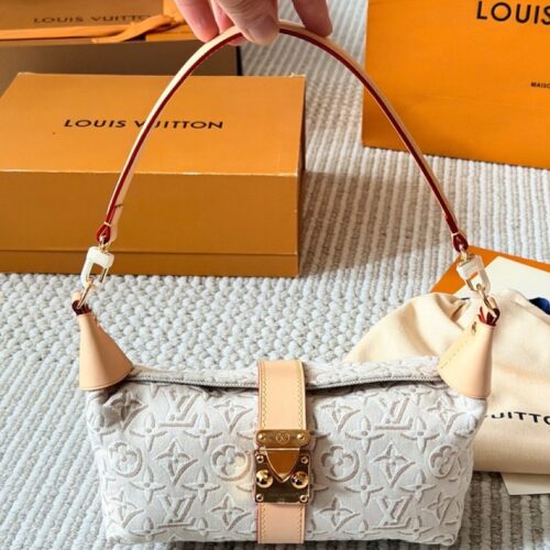 f53a98f356 Louis Vuitton Pochette Mia-Style Textured Shoulder Bag — Light Grey & Tan