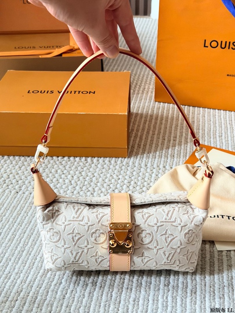 Louis Vuitton Pochette Mia-Style Textured Shoulder Bag — Light Grey & Tan