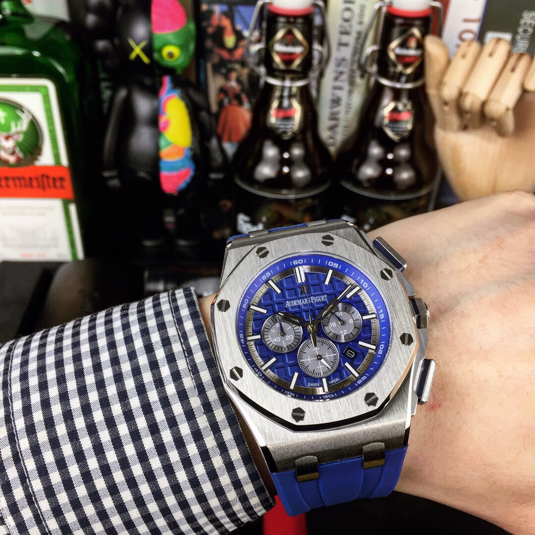 Audemars Piguet Royal Oak 45 mm Watch – IW-2171 - Image 6