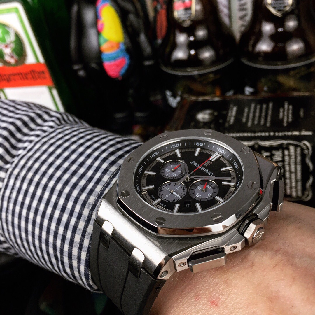 Audemars Piguet Royal Oak 45 mm Watch – IW-2171 - Image 2