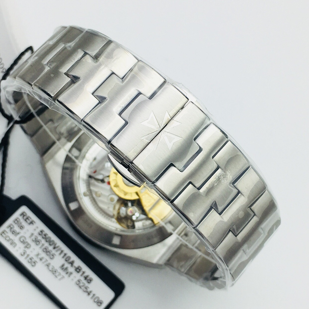 Overseas 41 mm Watch – IW-1121 - Image 9