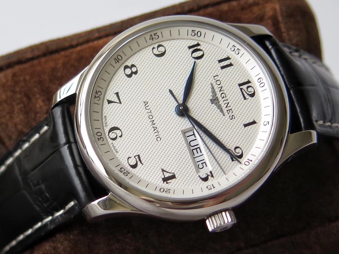 Longines Classic Day and Date 38.5 mm Watch – IW-0783 - Image 5