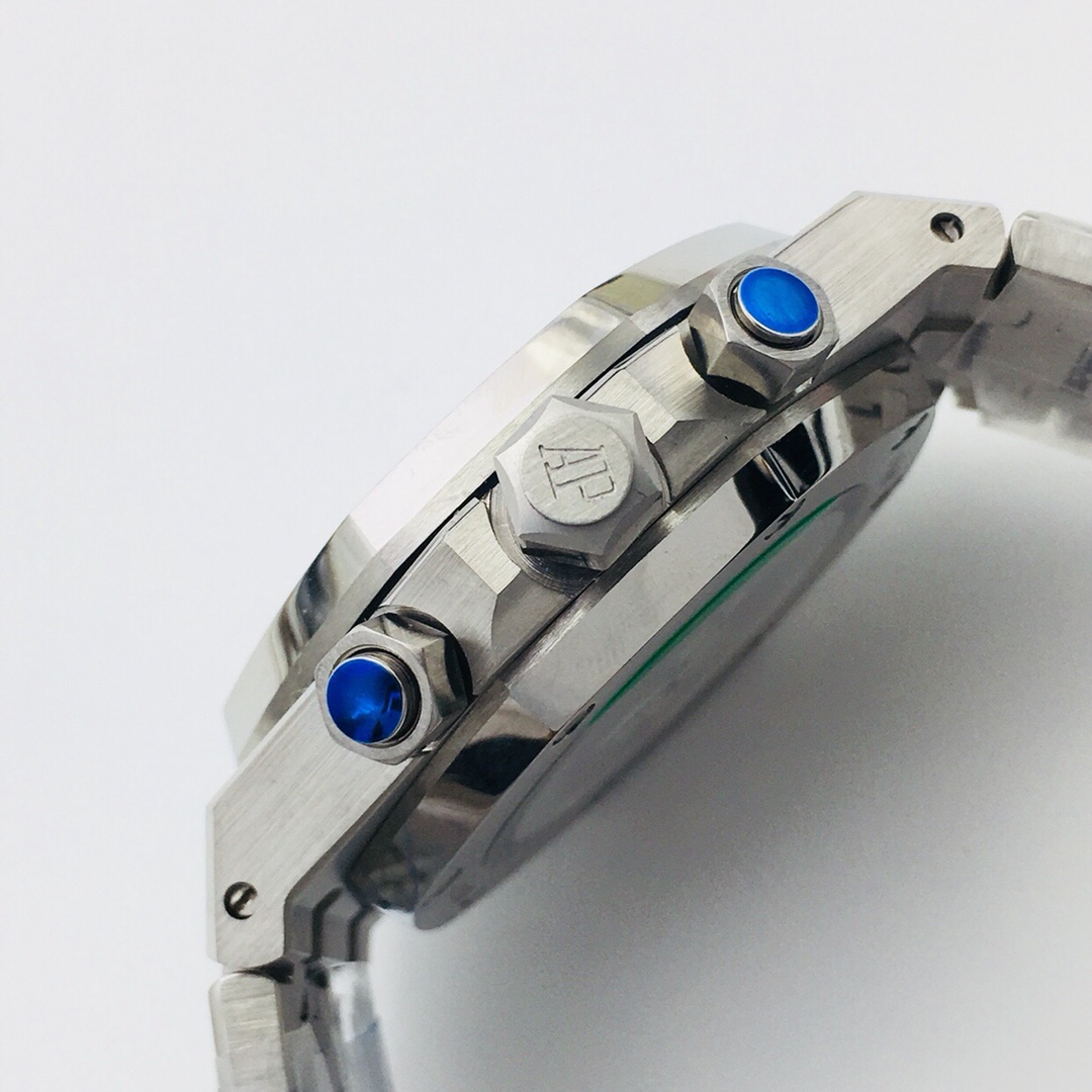 Royal Oak Chronograph Watch – IW-2212 - Image 5