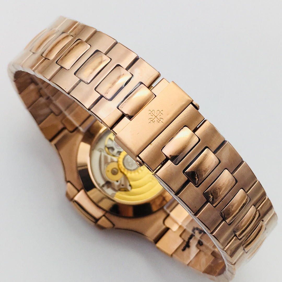 Patek Philippe Nautilus Moonphase 41 mm Watch – IW-2662 - Image 9