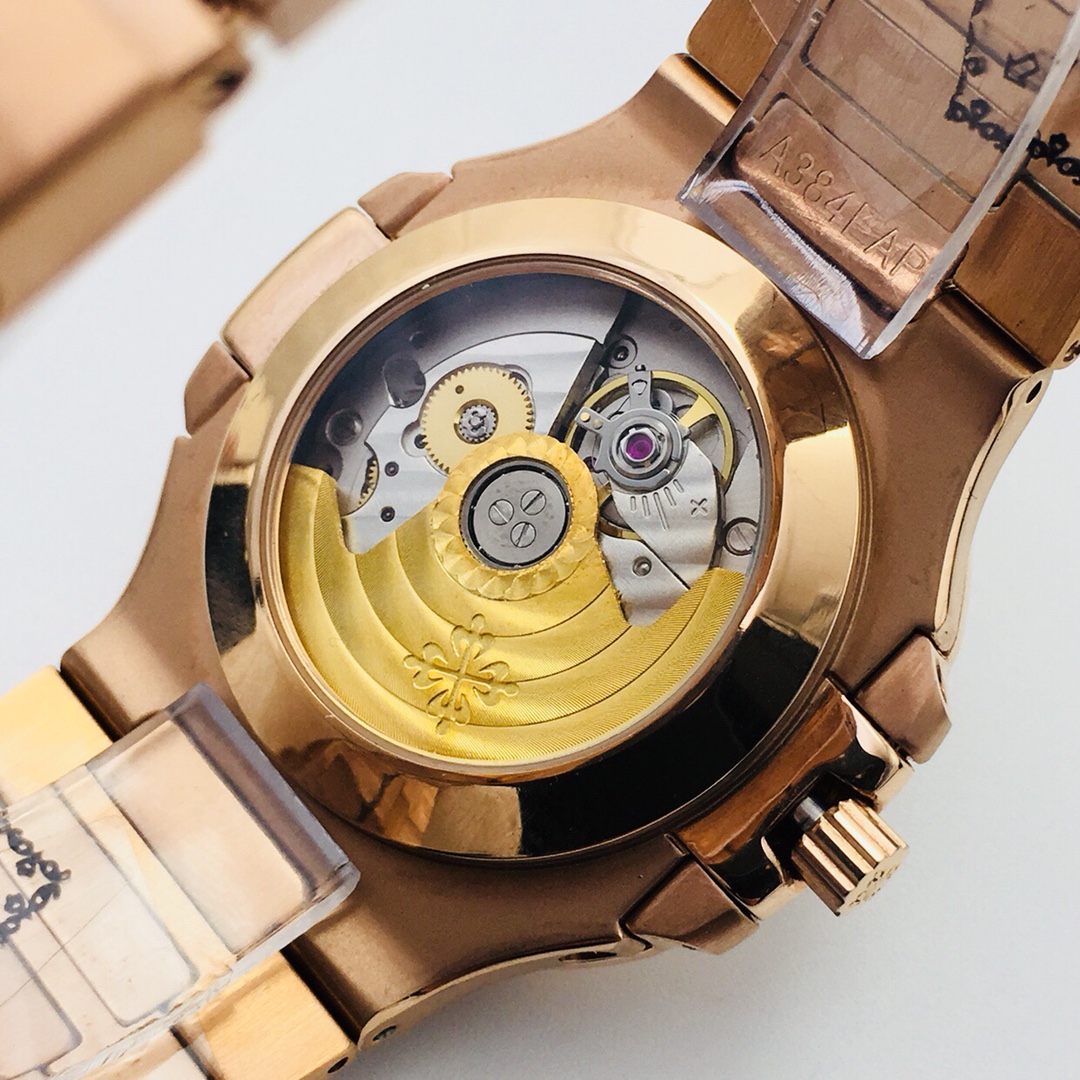 Patek Philippe Nautilus Moonphase 41 mm Watch – IW-2662 - Image 7