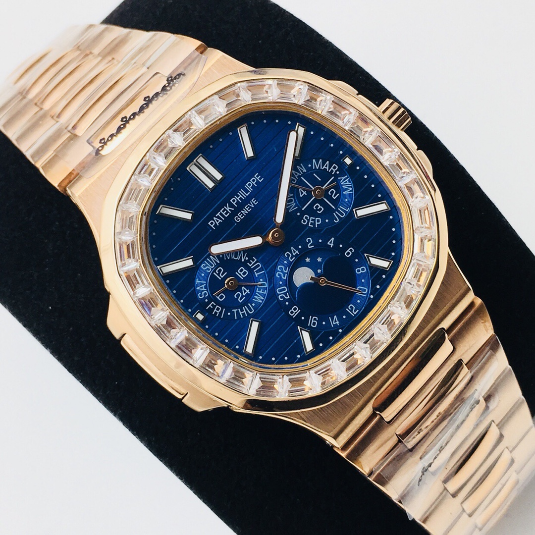 Patek Philippe Nautilus Moonphase 41 mm Watch – IW-2663 - Image 2