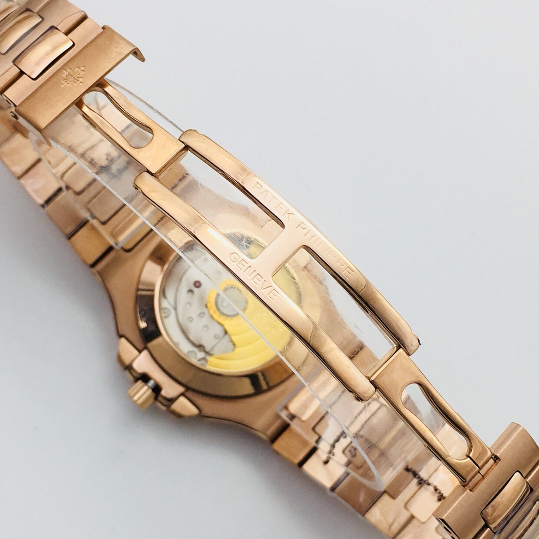 Patek Philippe Nautilus Moonphase 41 mm Watch – IW-2663 - Image 8