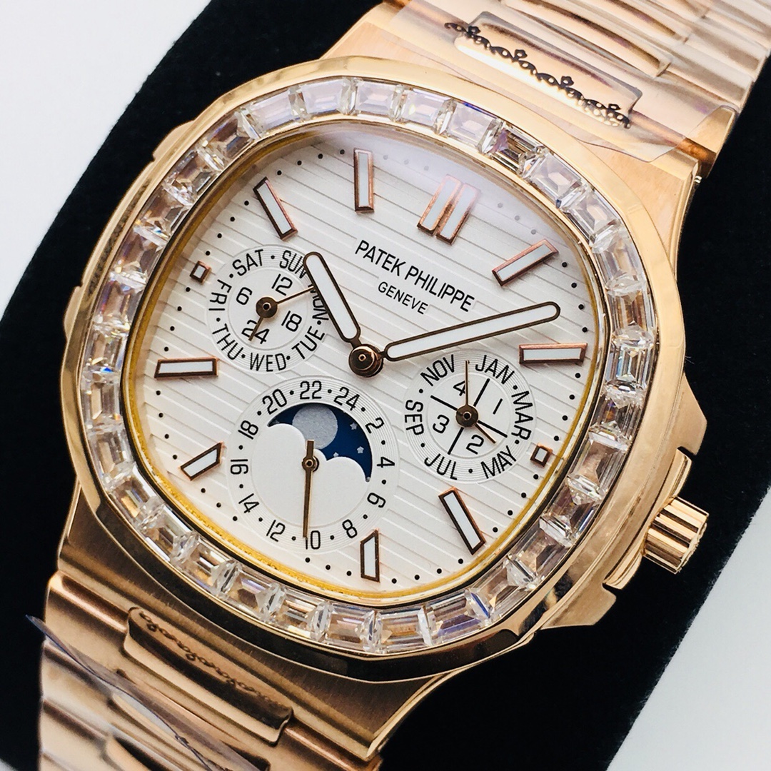 Patek Philippe Nautilus Moonphase 41 mm Watch – IW-2664 - Image 3
