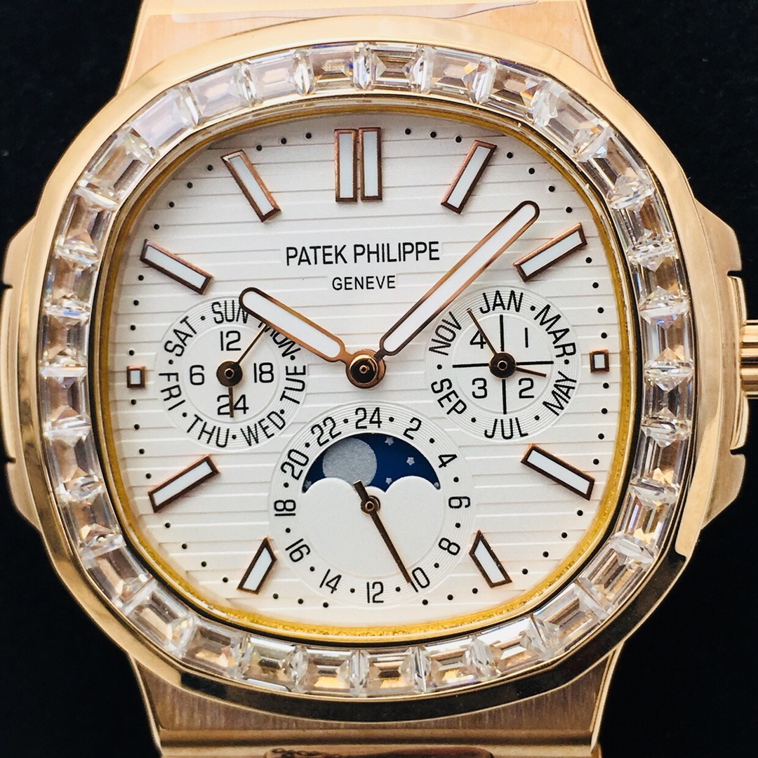 Patek Philippe Nautilus Moonphase 41 mm Watch – IW-2664 - Image 4