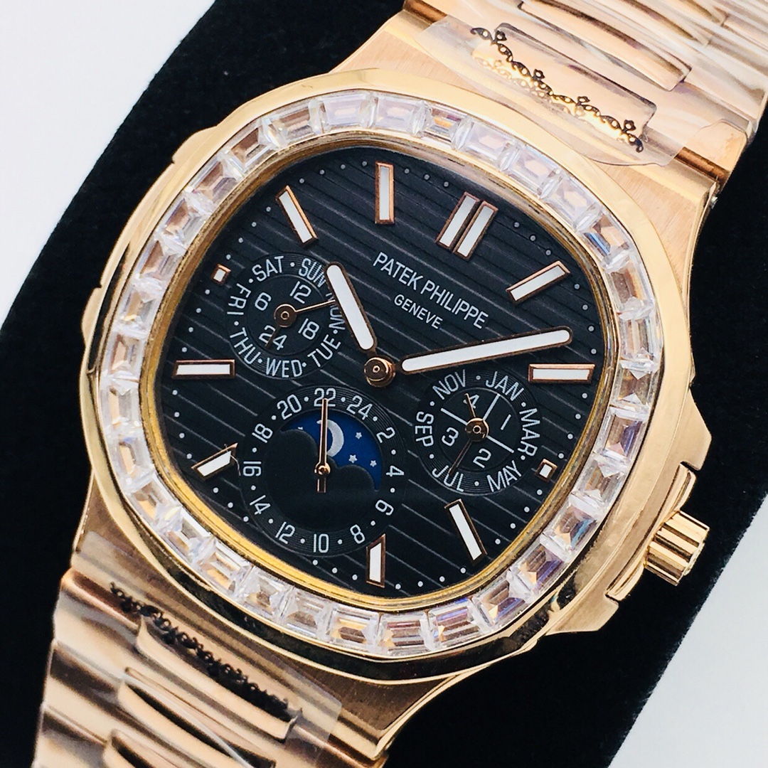 Patek Philippe Nautilus Moonphase 41 mm Watch – IW-2665 - Image 3