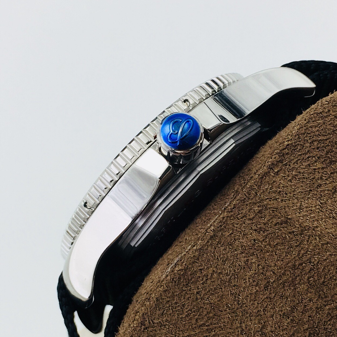 Breitling Classic Watch – IW-0678 - Image 5