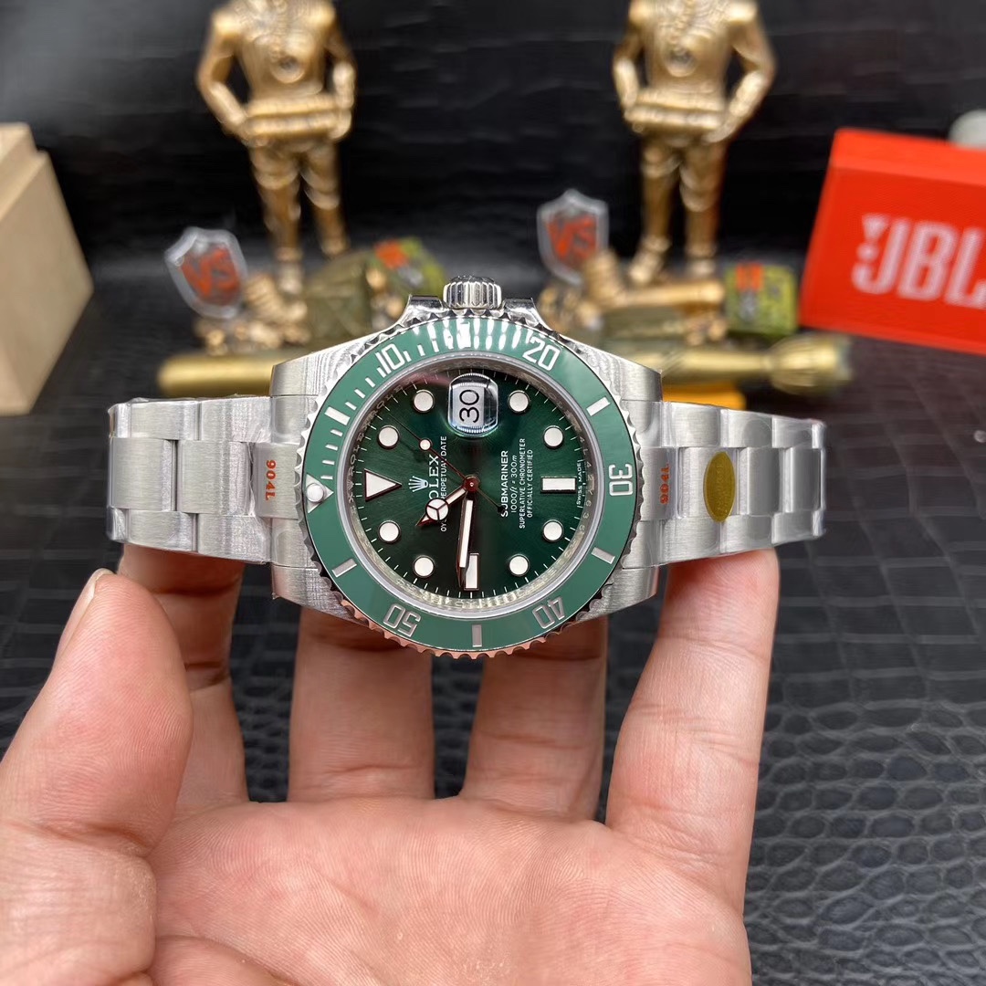 Rolex Green Submariner Watch – IW-0213 - Image 10