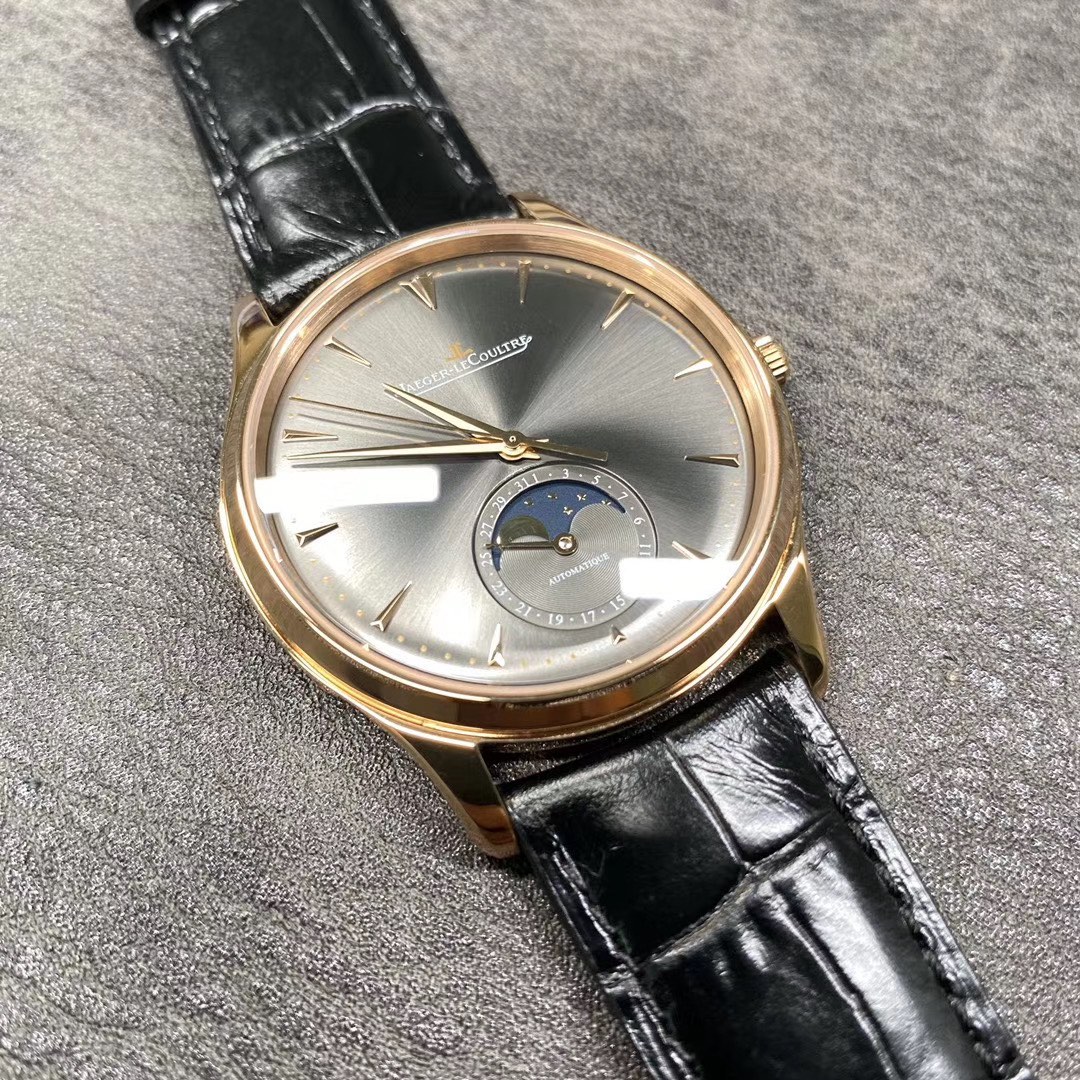 Jaeger-LeCoultre Master Control Moonphase Watch – IW-0528 - Image 4