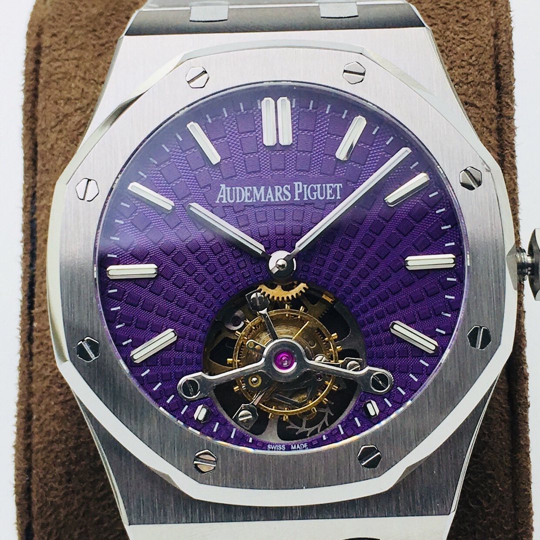 Royal Oak Tourbillon 41 mm Watch – IW-2208 - Image 4