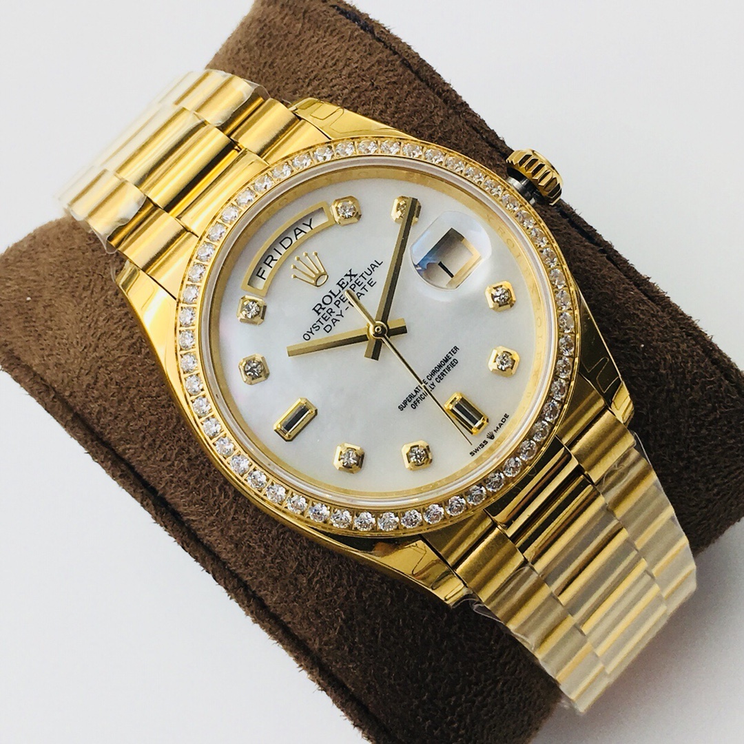 Rolex Day-Date Diamond-Set 36 mm Watch – IW-0209 - Image 2