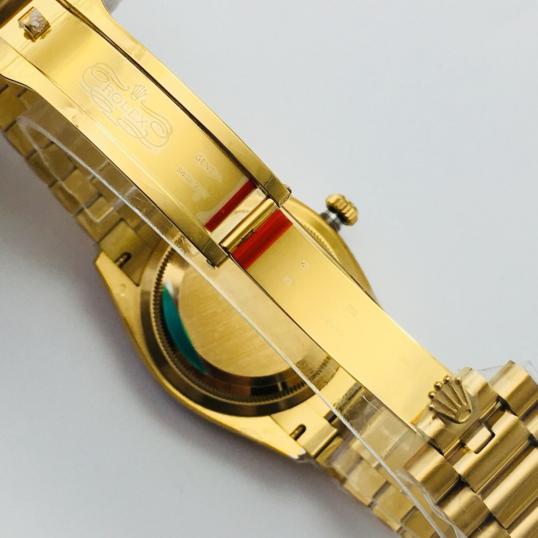 Rolex Day-Date Diamond-Set 36 mm Watch – IW-0209 - Image 8