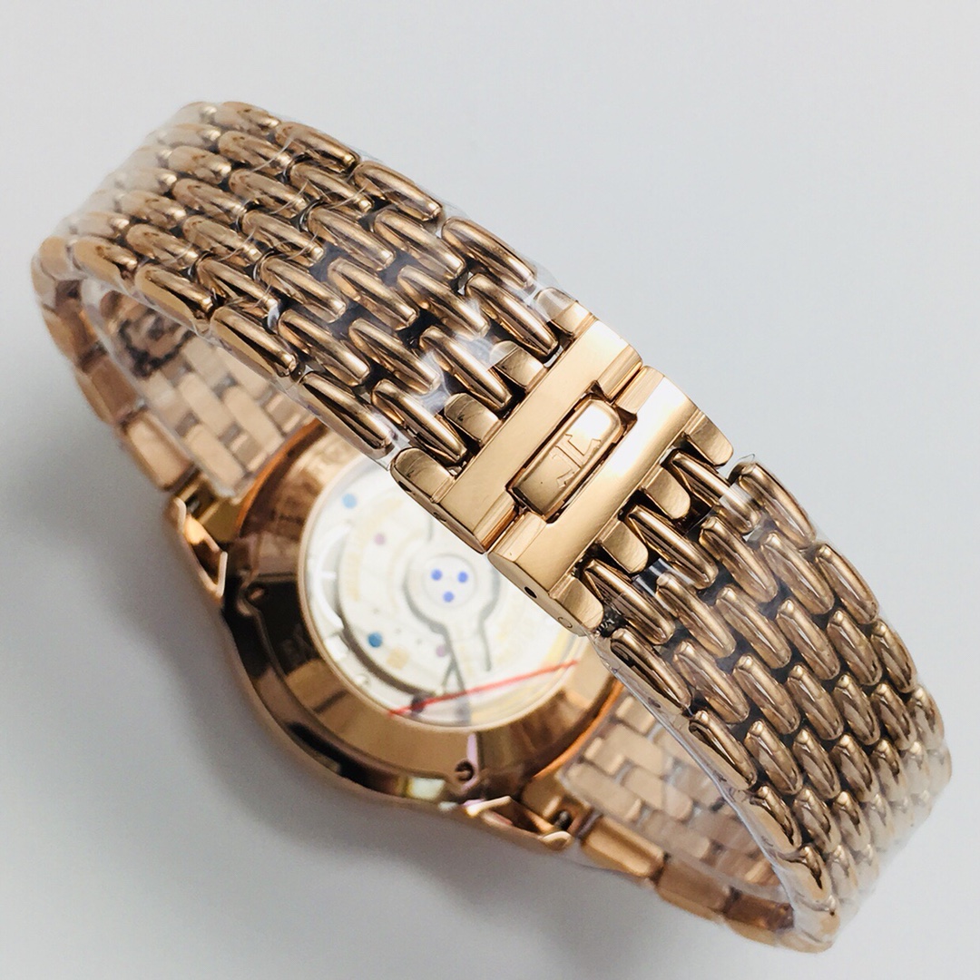 Jaeger-LeCoultre Master Control Moonphase 40 mm Watch – IW-0526 - Image 9