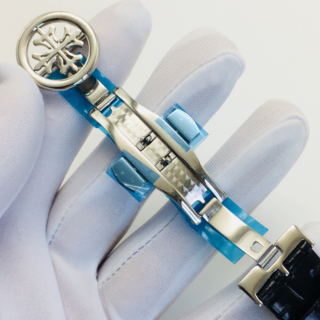 Classic 42 mm Watch – IW-2648 - Image 8