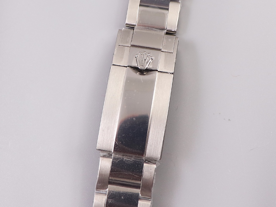 Daytona Mother-of-Pearl Dial Chronograph Watch – IW-3101 - Image 8