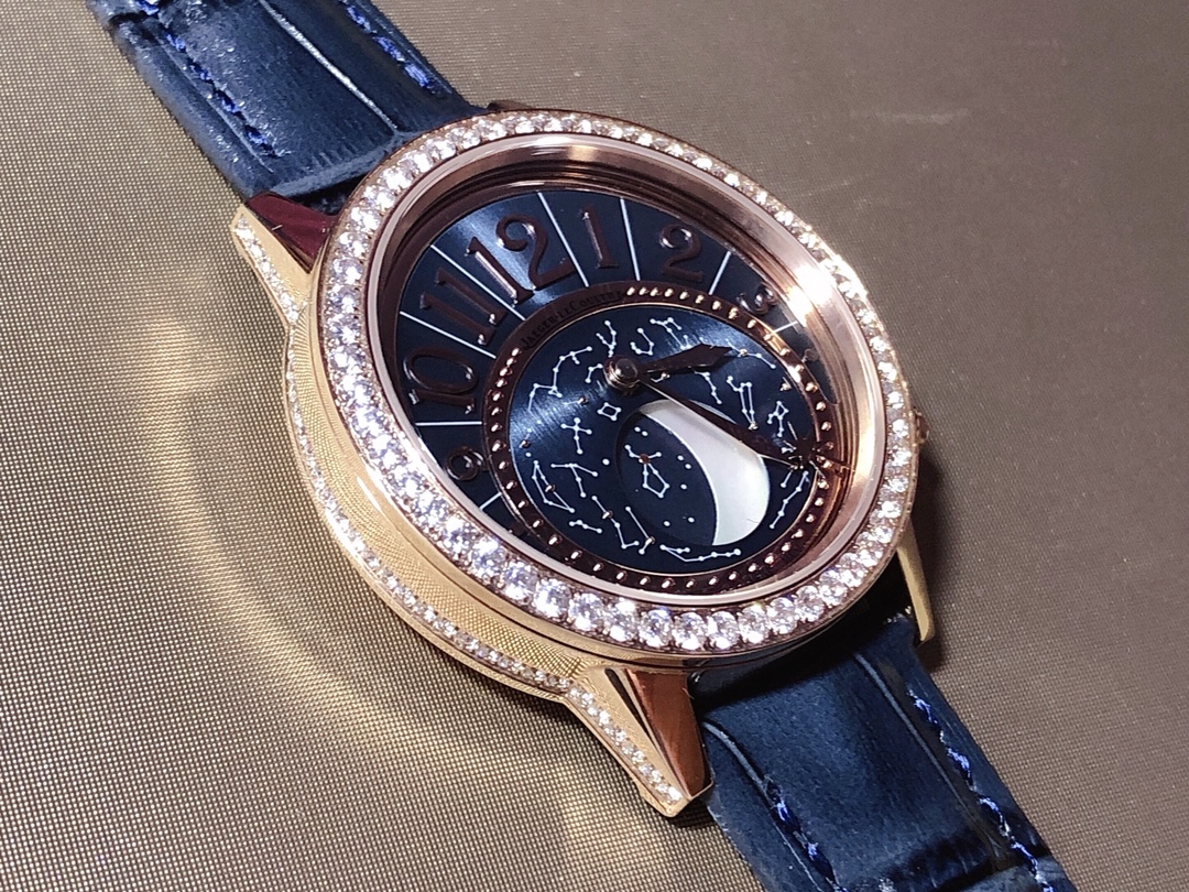 Jaeger-LeCoultre Classic Mother-of-Pearl Dial Moonphase 36 mm Watch – IW-0518 - Image 4